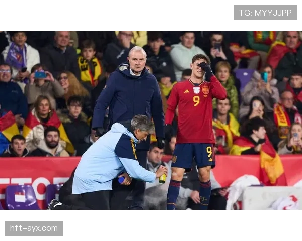 加维奥尔莫中场竞争加剧，巴萨双星本赛季表现稳健