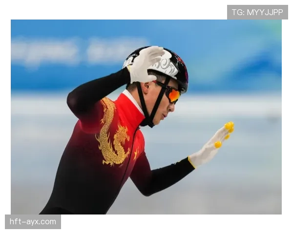 任子威赛场冷酷无情，饭局结账像走T台，钱包亮瞎了